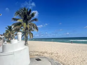 Image of Bayshore Breeze 2