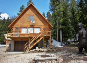 Image of Large Mountain View House that sleeps up to 12