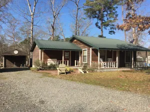 Image of Unplug at The Cabin with family and friends on Toledo Bend near Huxley Bay.