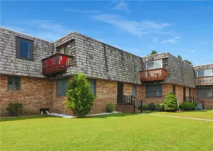 Image of Blue Diamond - Water Access - Townhouse - Pool, No Linens provided