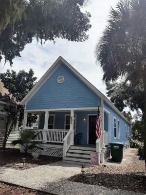 Image of 16th and Paradise - 2 Miles From Parris Island!