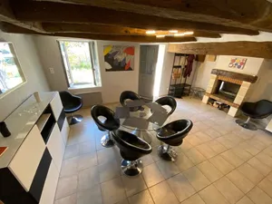 Image of 2-bedroom all-inclusive 3-star gîte, close to shops