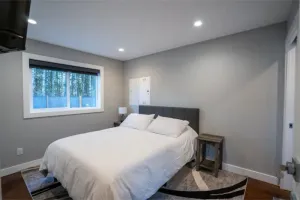 Image of modern new build 2 bdrm 2 bath