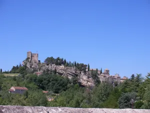 Image of Medieval charm and soaring vistas in the heart of Provence: what's not to love?