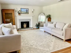 Image of Portsmouth \/ Newport House, 1 mile from beach