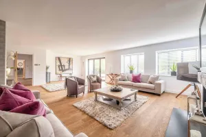 Image of Ascot Elegance: 6Bed,Heated Pool, Private Grounds