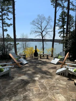 Image of Beautiful lakefront home! Beach your boat, swim, kayak and more! Sleeps 2-10.