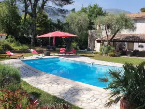 Image of Charming house, close to the forest, quiet with swimming pool