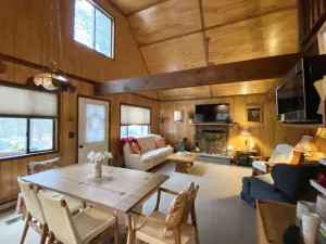 Image of Bali’s Cottage - Family-Friendly Chalet in Wallenpaupack Lake Estates