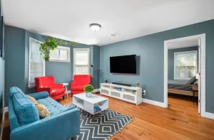 Image of Colorful, Comfy & Modern - Close to NYC - Parking!