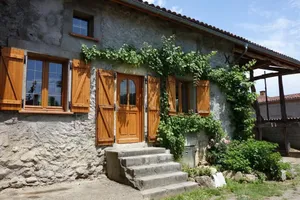 Image of La Grange du Mont Arès, Nestier, at the foot of the Pyrenees