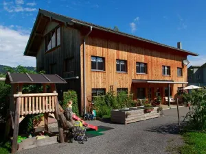 Image of Apart Greber