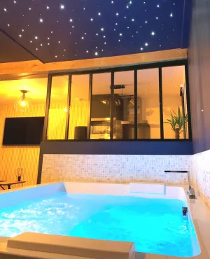 Image of Maison Romantique Avec Jacuzzi