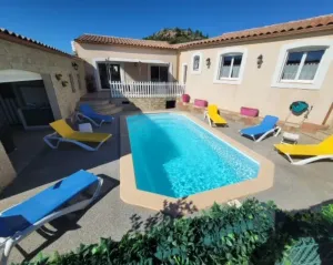Image of Air-conditioned villa 140m² + private swimming pool + wifi + independent arrival.