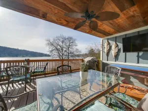 Image of Chateau Merlot Lakefront Retreat-Min to WWC, CLT