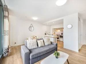 Image of Simply stunning Riverside 1BR apt at Hamilton