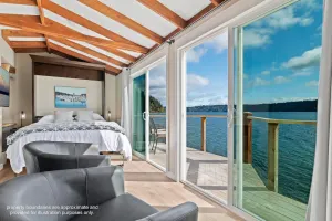 Image of Waterfront Studio Apartment. Perfect for work or play.