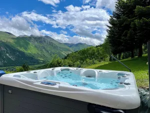 Image of SINGLE-STOREY SHEEPFOLD IN A SMALL MOUNTAIN VILLAGE IN OSSAU WITH JACUZZI