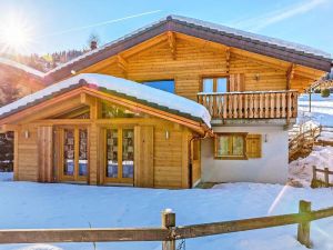 Image of Chalet, sauna, terrace, balcony, fireplace or stove, parking, tv, 155m², La Tzoumaz