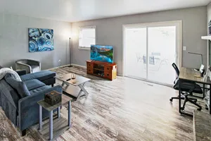 Image of Remodeled Broken Arrow Home -Dogs OK -Safe Location -Fully Privacy Fenced Yard