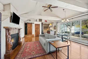 Image of The Villa Suite in the Heart of Downtown Sturgeon Bay