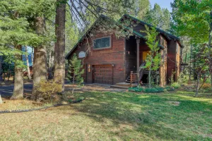 Image of Cozy, dog-friendly, Tahoe home near rec centers for pools, gyms, & sports courts