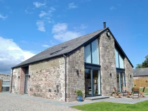 Image of 4 bedroom accommodation in Montrose