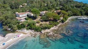 Image of Mini villa 2 people, ground floor, feet in the water direct access to the beach