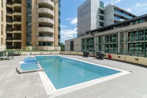 Image of Central 2-bed Apartment with Pool, Gym and Spa
