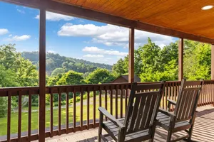 Image of Mountain Views, Hot Tub, Firepit, dog friendly, EV connector