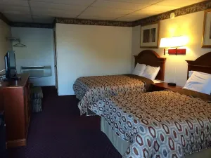 Image of Perfect Palmyra Escapade! Minutes to Hershey Trolley Works, FREE Breakfast