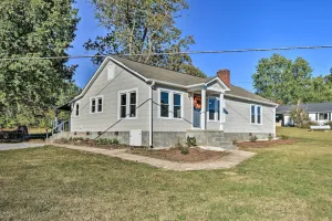 Image of Porch, Fire Pit & Grill: Blue Ridge Mtn Cottage!