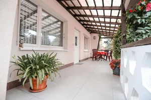 Image of Idyllic bungalow in a quiet, wooded location