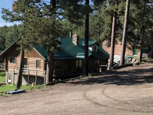 Image of NEW Black Hills Getaway in Deadwood
