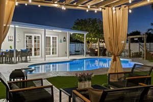 Image of Paradise Villa! Heated Pool, Game Room, Beach near!