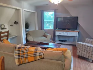 Image of Charming Highlands Carriage House (2 beds\/2bath)