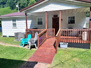 Image of Cute Little Whole House For Rent<br>Franklin’s Lodge