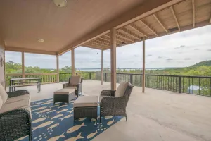 Image of Lakeview getaway perfect for reunions