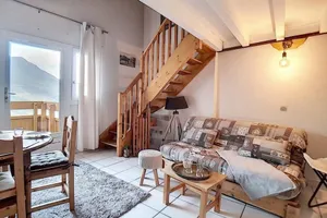 Image of 200m from resort center, 5th floor, balcony, tv, ski locker, 22m², Les Menuires
