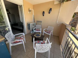Image of 2 Pièces avec Mezzanine, Résidence avec Piscine - FR-1-250-299