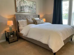Image of First Class Lvng - 2BR, 2BA, cool\/cozy