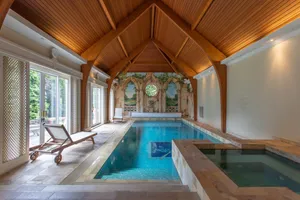 Image of Luxury retreat with extensive leisure facilities
