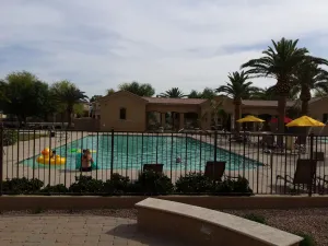 Image of Country Club 1239, heated pool, 1000 feet from Golfland Sunsplash Amusement Park
