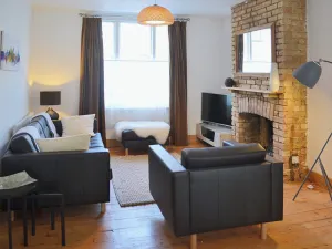 Image of This Victorian terrace is the perfect location from which to explore this historic city.