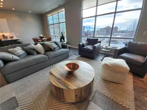 Image of Downtown-Modern Urban Oasis