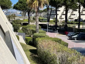 Image of Studio climatisé 4 couchages avec piscine et parking, accès direct plage - Port Camargue - FR-1-250-162