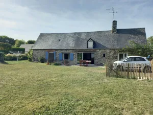 Image of Single-storey house 100 m from the strikes