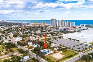 Image of Newly Updated Walk to Beach & Ocean Center