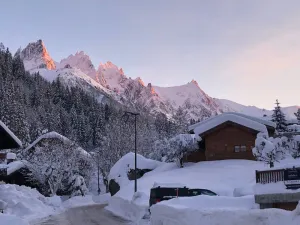 Image of Nice 2 rooms for 2 to 4 people in quiet hamlet with superb view on Mont-Blanc