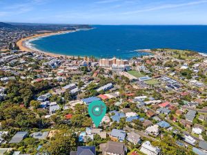 Image of “Blending Style & Luxury” – Ocean views and close to beach